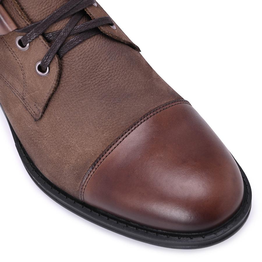 BOTA CAFÉ CON CORDONES