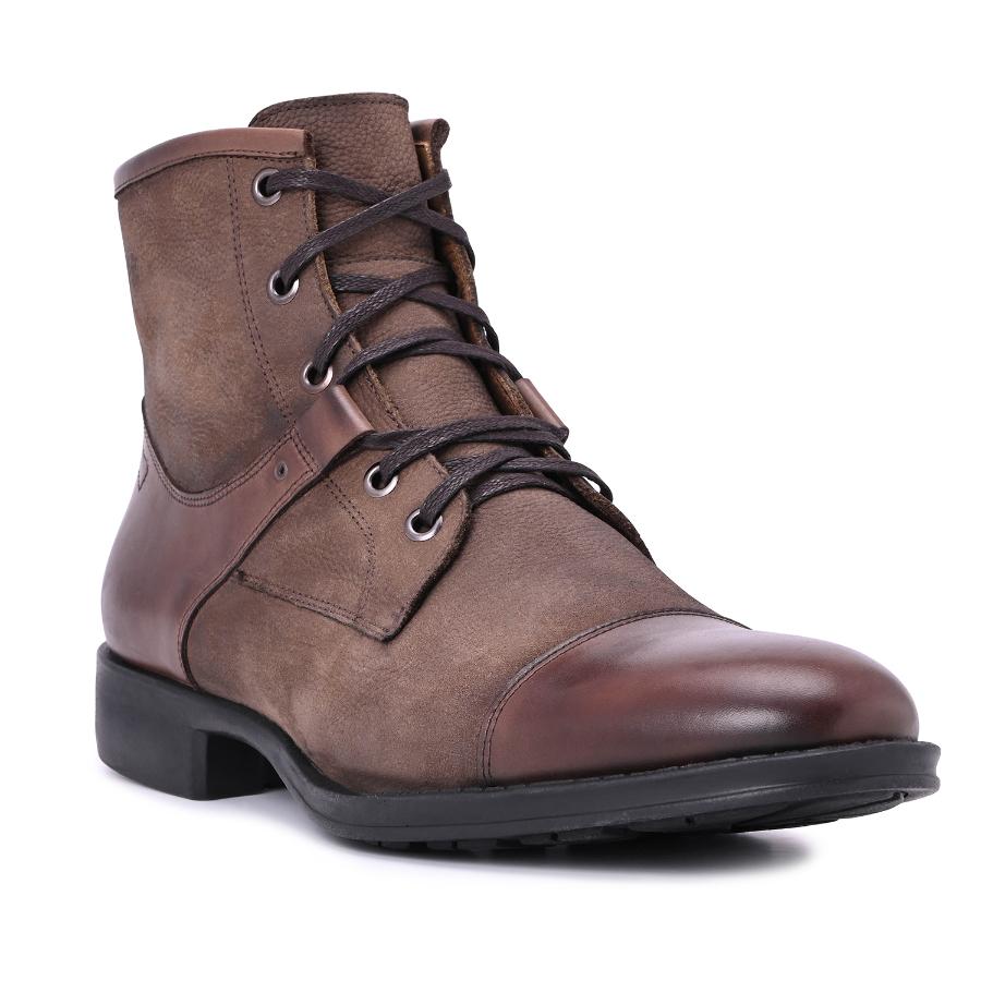 BOTA CAFÉ CON CORDONES