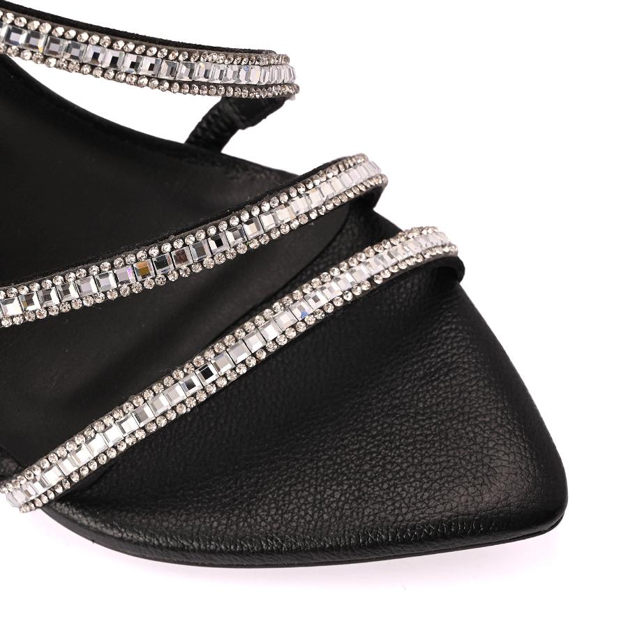 SANDALIA NEGRA CON CRISTALES CARMEN STEFFENS ALTO VERANO 2023