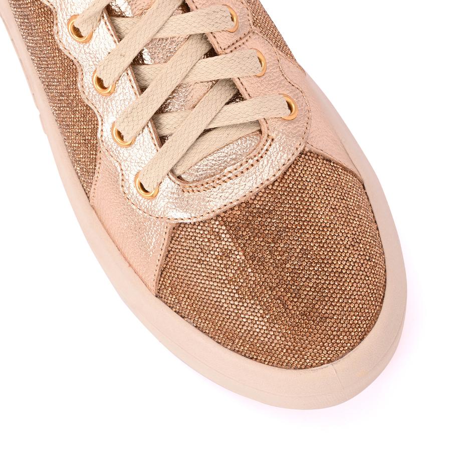 ZAPATILLA DORADA CON BRILLO CS