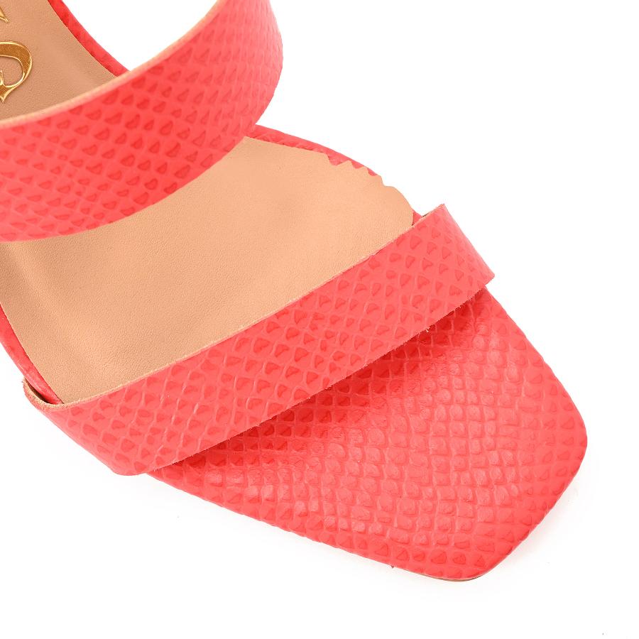 SANDALIA ROJA TACO GEOMETRICO