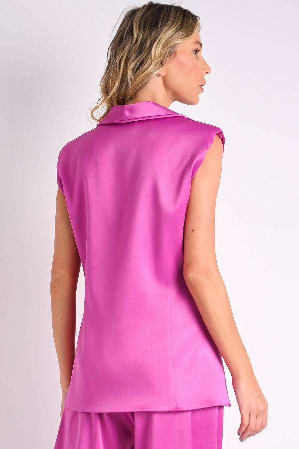 BLAZER SIN MANGA MAGENTA