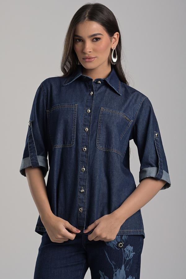 CAMISA DE JEANS CON DISEÑO Y PEDRERIA