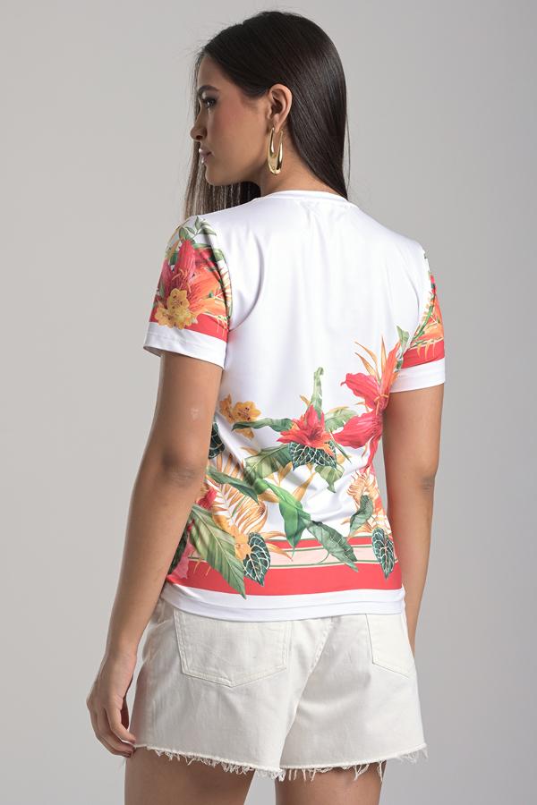 BASICA CUELLO V CON ESTAMPADO