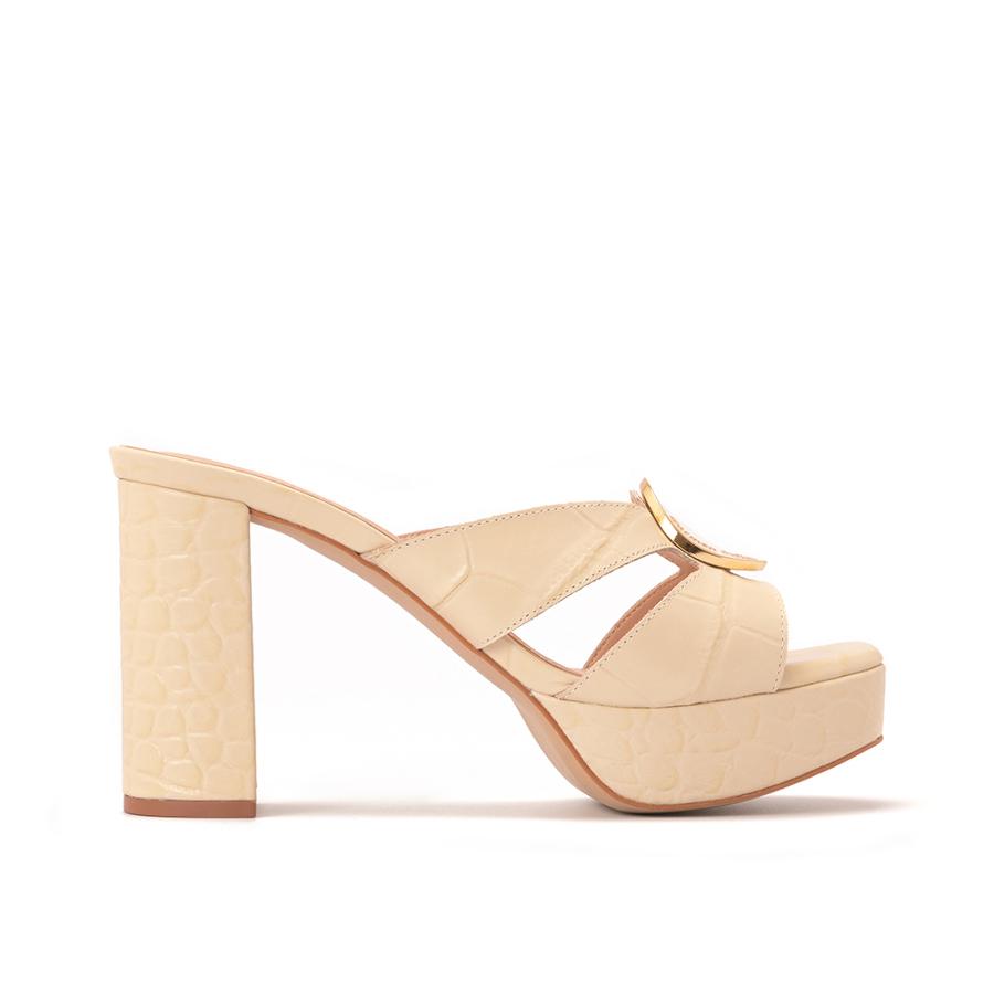 SANDALIA BEIGE CON PLATAFORMA