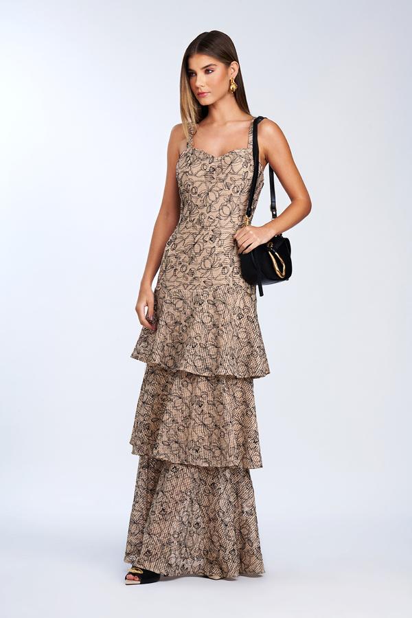 VESTIDO BORDADO FLOR CON CAPAS