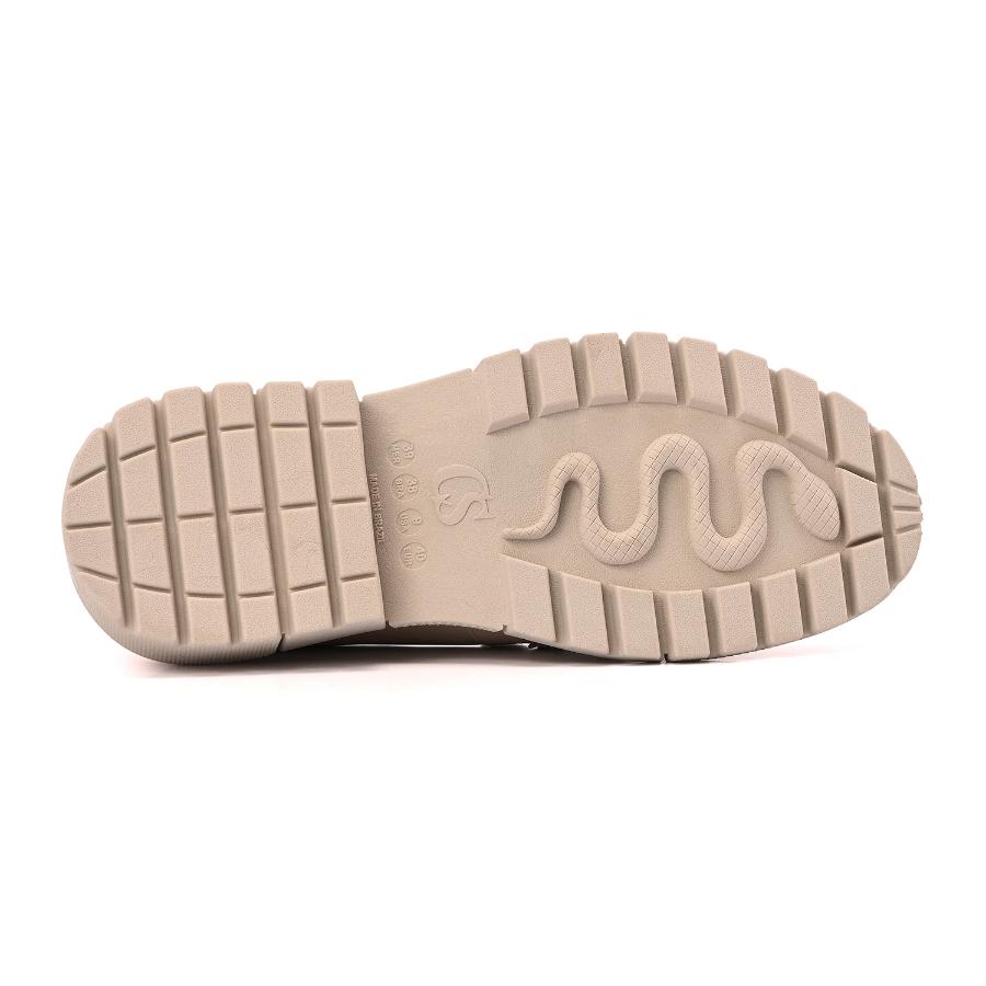 MOCASÍN BEIGE CON TACHAS
