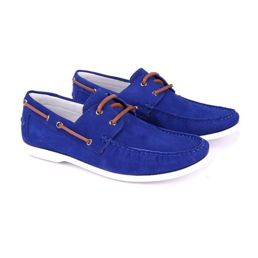 Mocasín azul con cordones