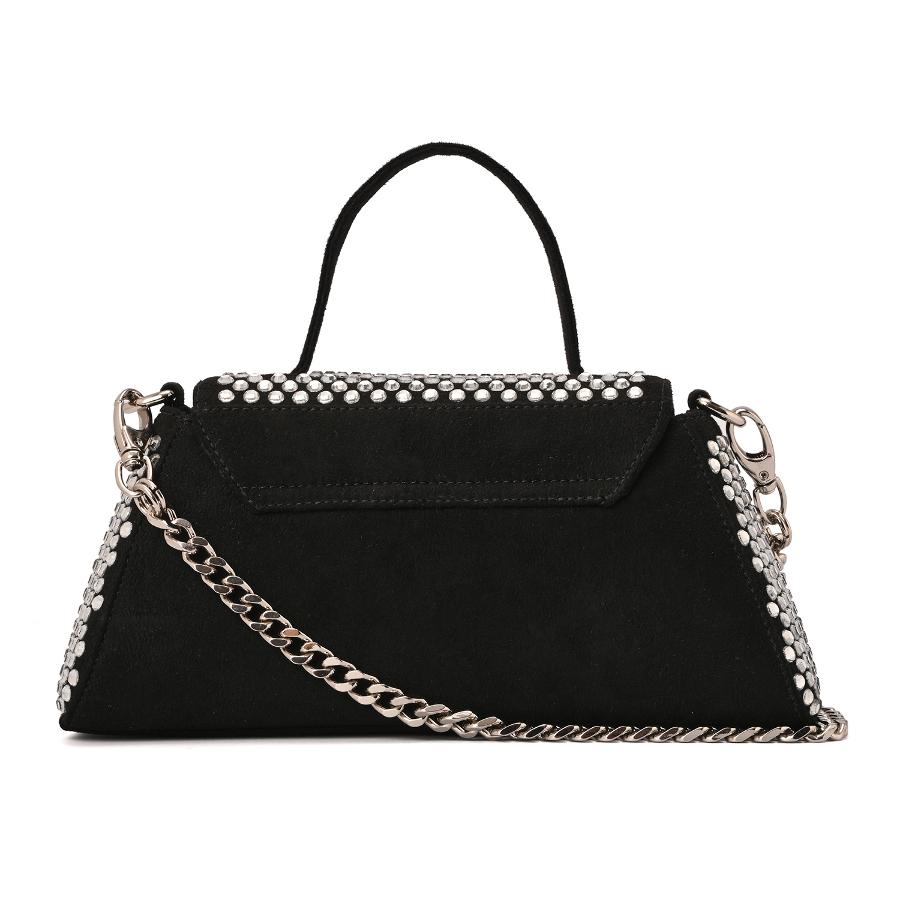 CARTERA NEGRA CON TACHAS PLATEADAS