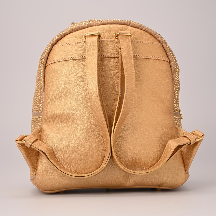 MOCHILA DORADA CON TACHAS