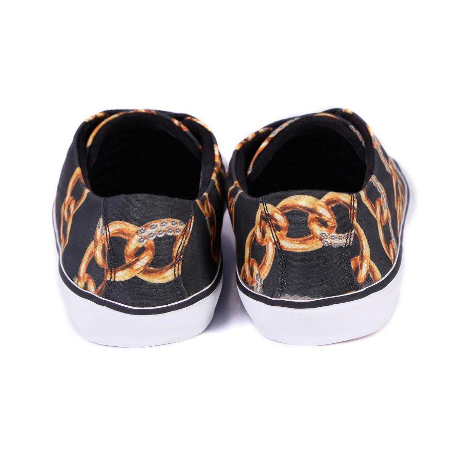 ZAPATILLA ESTAMPADA CON CORDONES