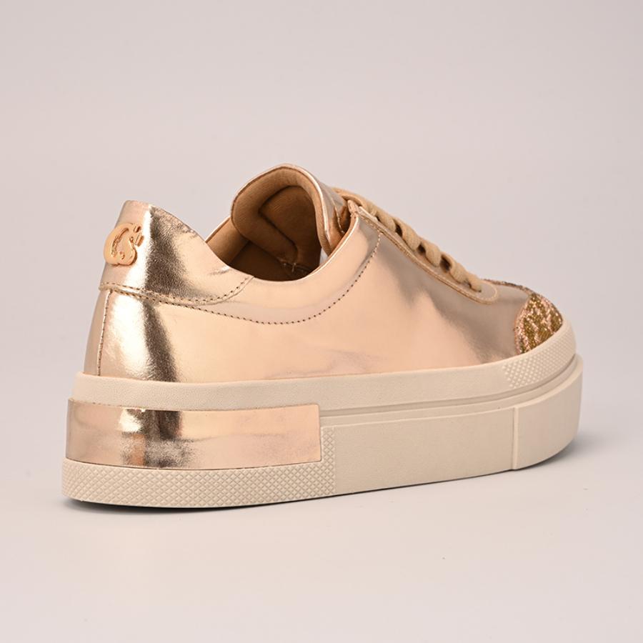 ZAPATILLA DORADA CON BRILLO