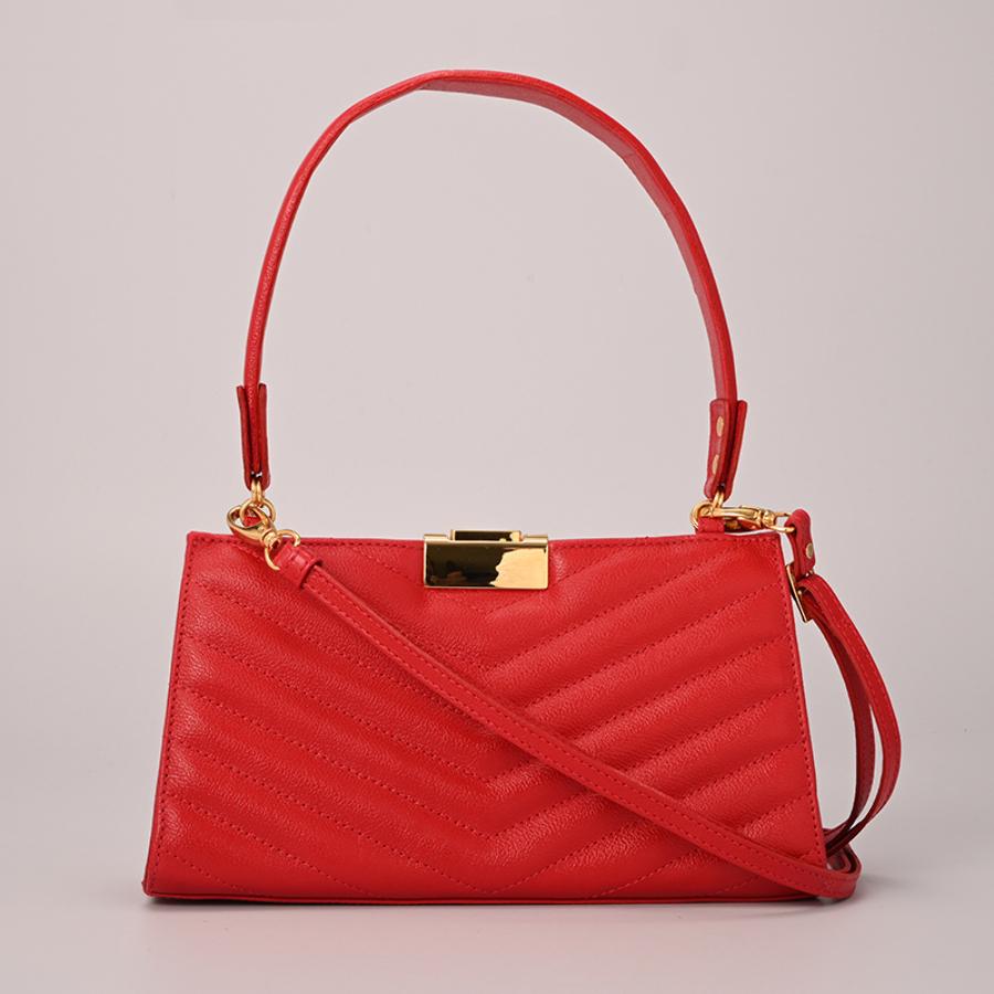 CARTERA ROJA CON TEXTURA