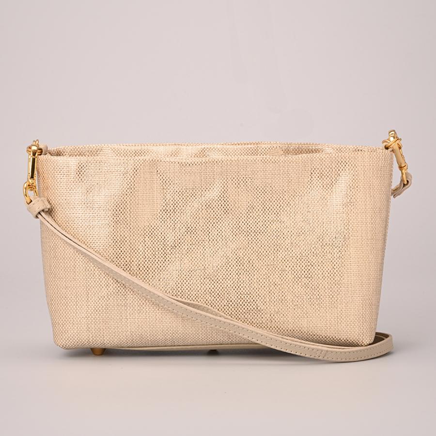 CARTERA BEIGE CON DISEÑO BORDADO