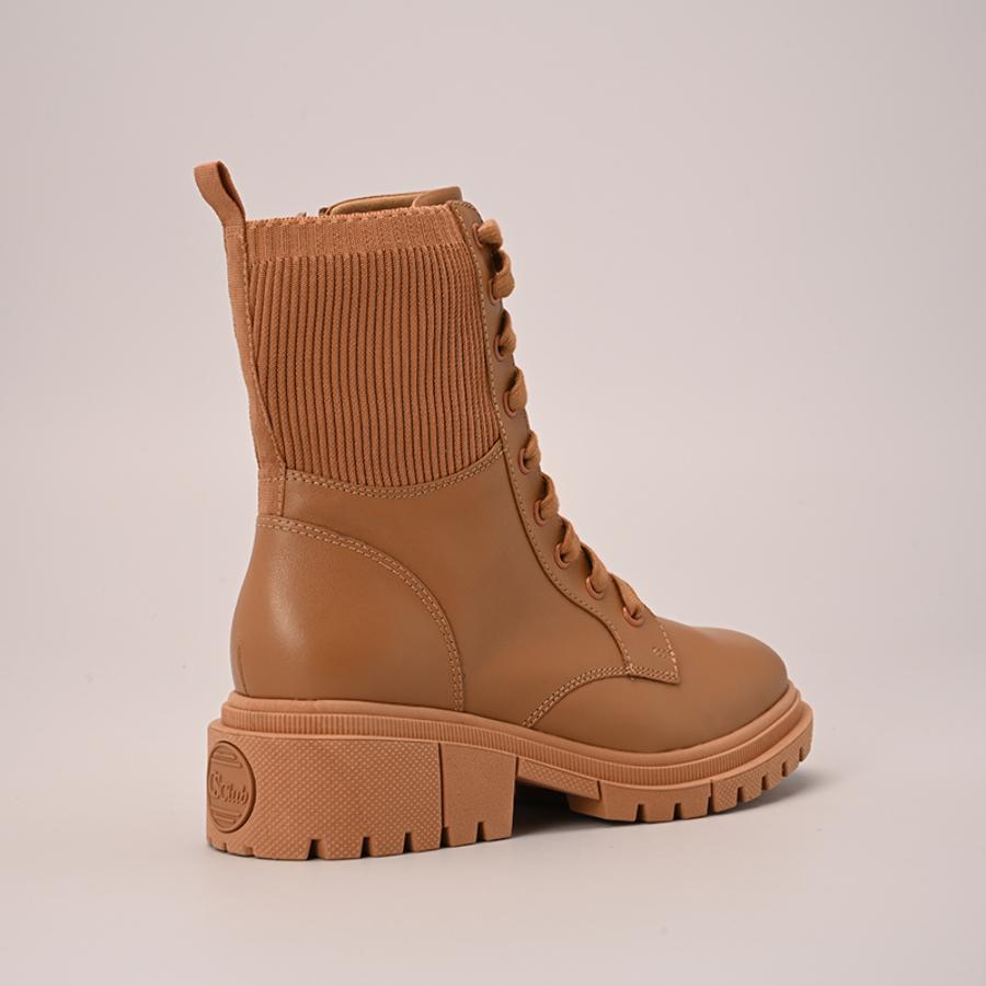 BOTIN CAMEL CON CORDONES
