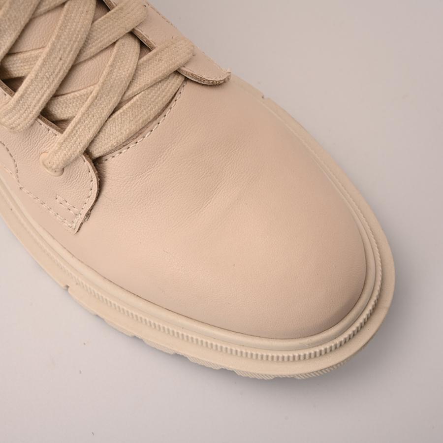 BOTIN OFF WHITE CON CORDONES
