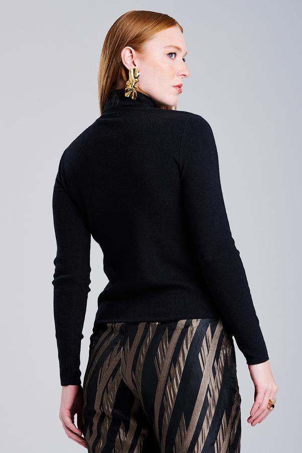 SWEATER NEGRO BEATLE