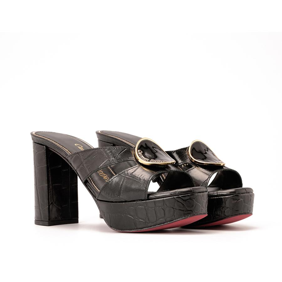 SANDALIA CON PLATAFORMA Y TEXTURA