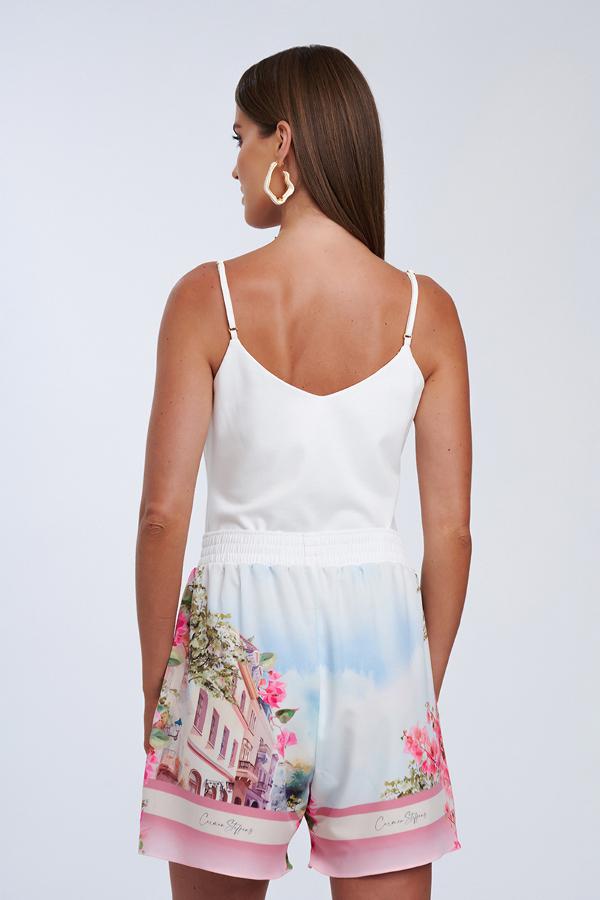 BASICA BLANCA CON ACCESORIO