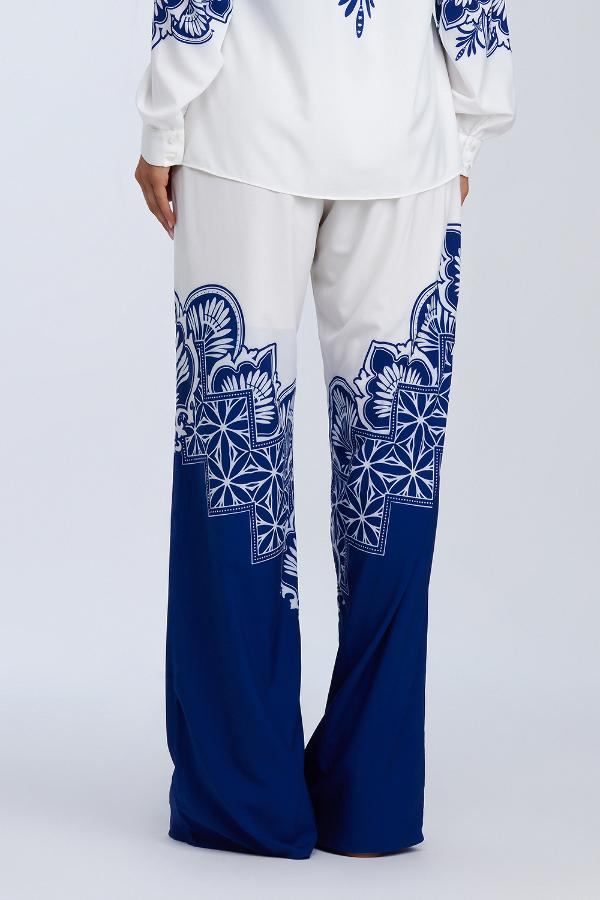 PANTALON CON ESTAMPADO