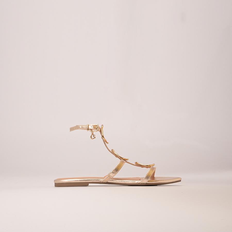 SANDALIA DORADA CON MEDALLAS