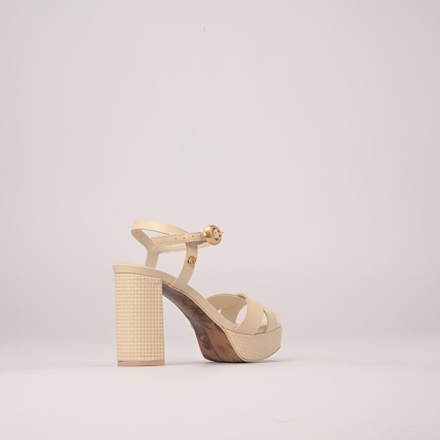 SANDALIA CON PLATAFORMA CS