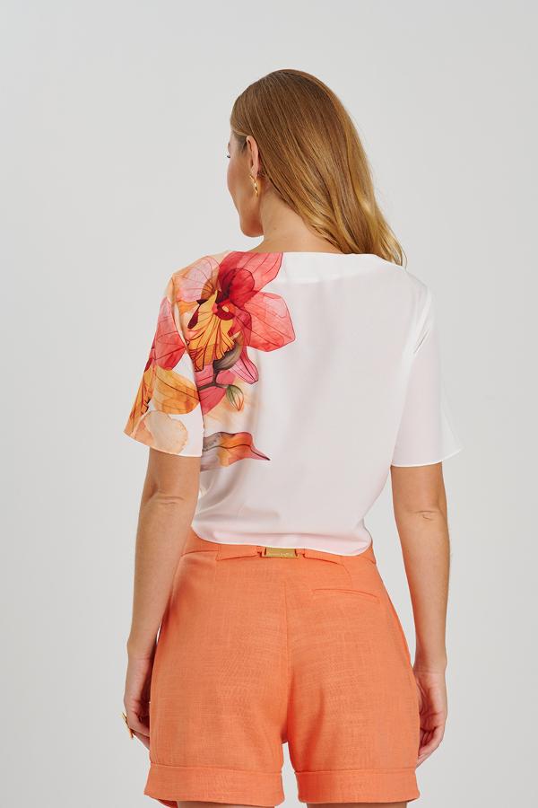 BLUSA CON ESTAMPADO FLOR