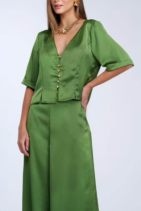 BLUSA SATINADA CON BOTONES