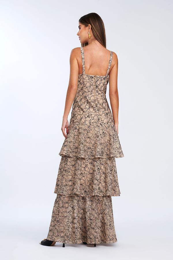 VESTIDO BORDADO FLOR CON CAPAS