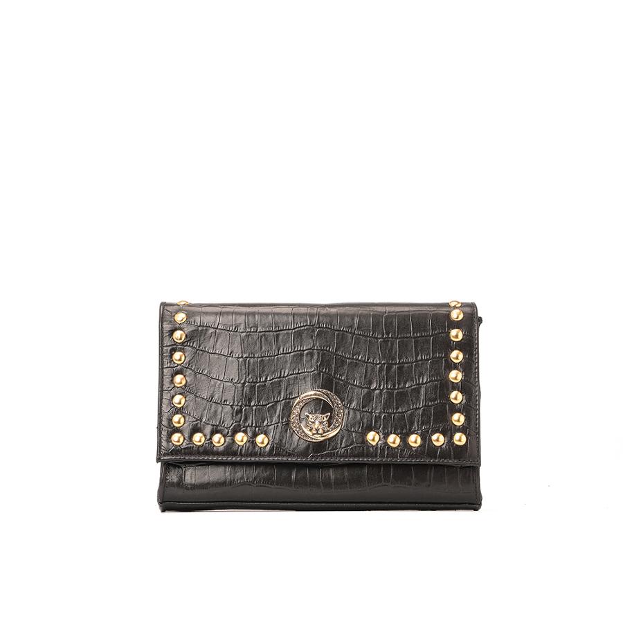 CARTERA CON CON TACHAS Y CADENA CS