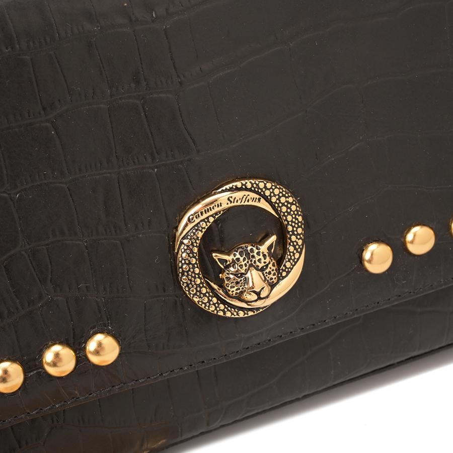 CARTERA CON CON TACHAS Y CADENA CS