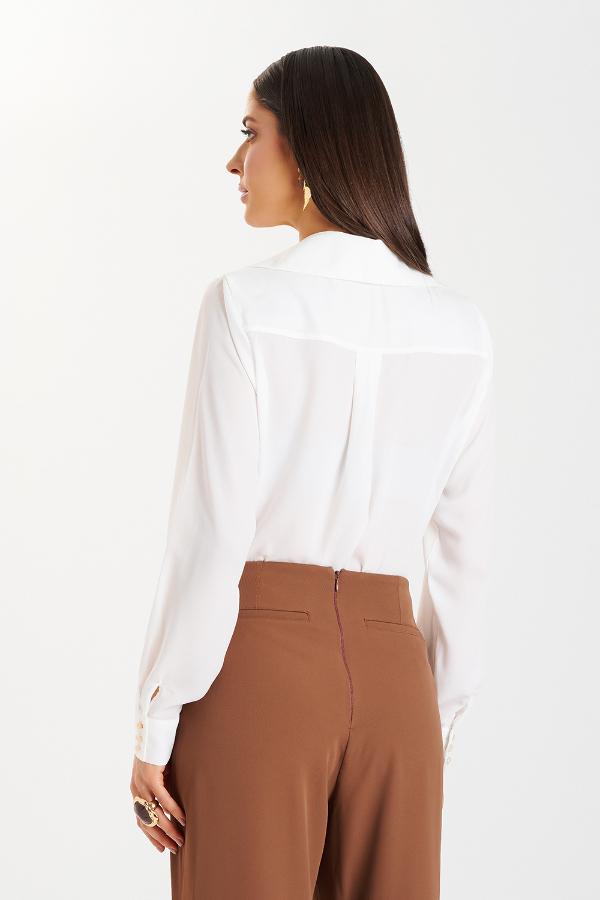 CAMISA BLANCA CON PLIZOS CS