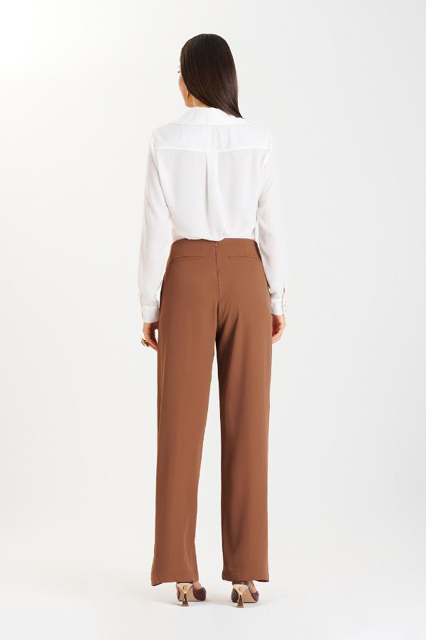 CAMISA BLANCA CON PLIZOS CS