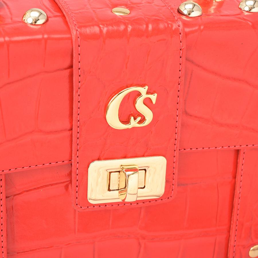 CARTERA ROJO INTESO CON TEXTURA Y ACCESORIOS