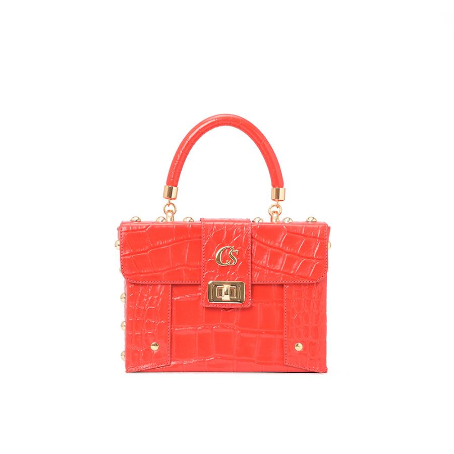 CARTERA ROJO INTESO CON TEXTURA Y ACCESORIOS