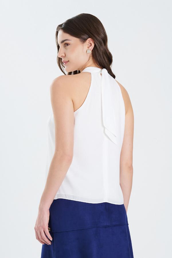 BLUSA BLANCA CUELLO MAO CON ACCESORIO