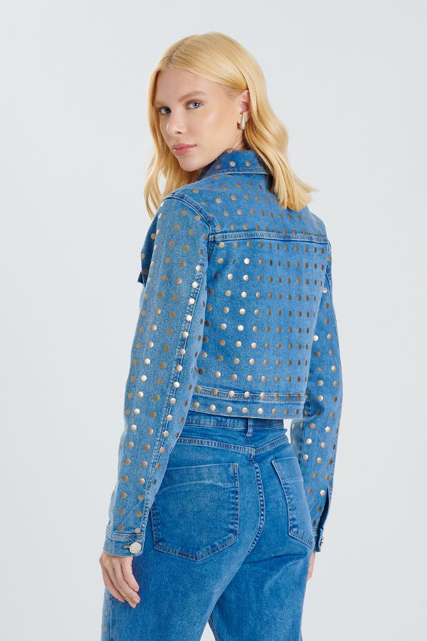 CHAQUETA DE JEANS CON TACHAS