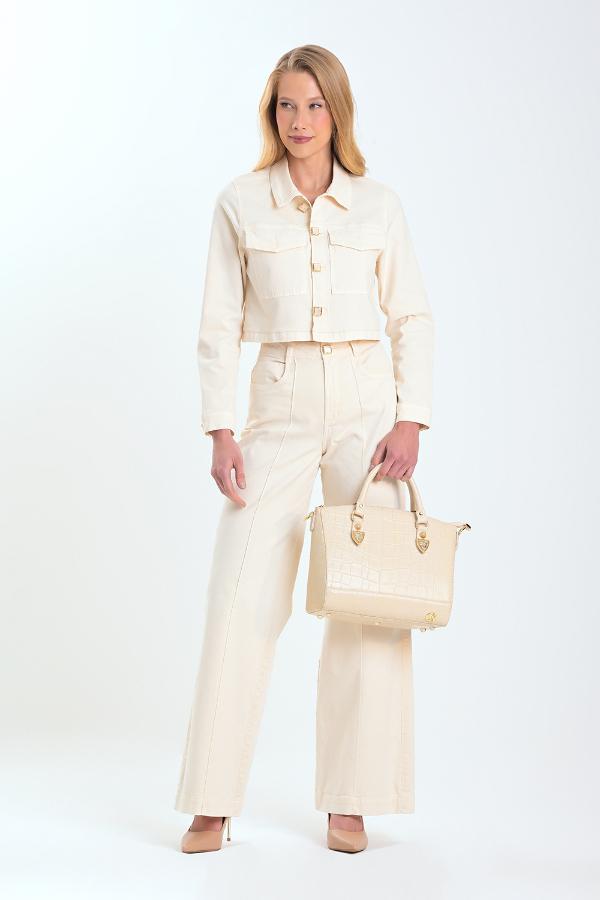 CHAQUETA CORTA COLOR CREMA