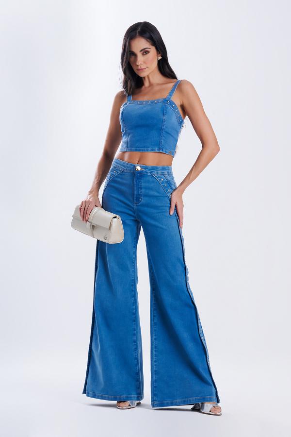 TOP DE JEANS CON APLICACIONES