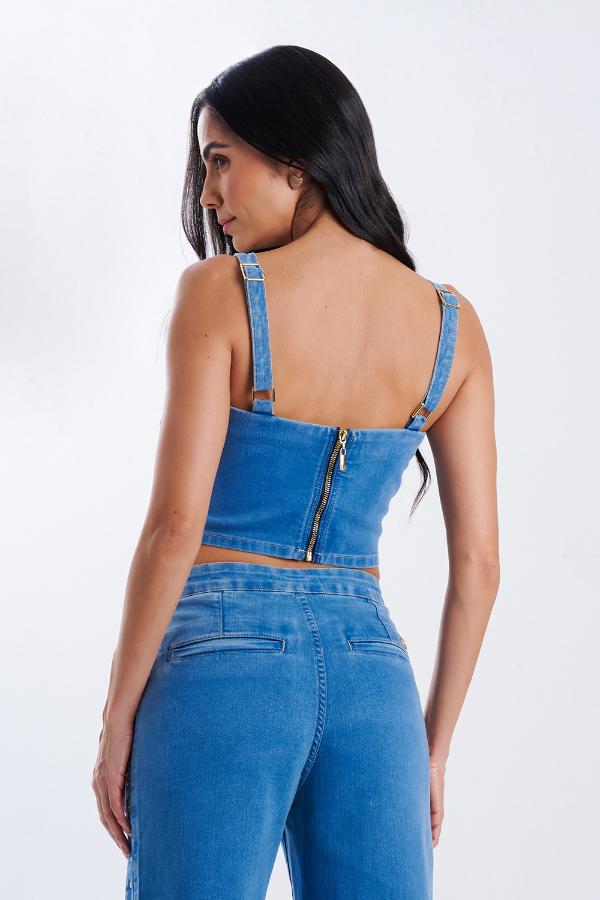TOP DE JEANS CON APLICACIONES
