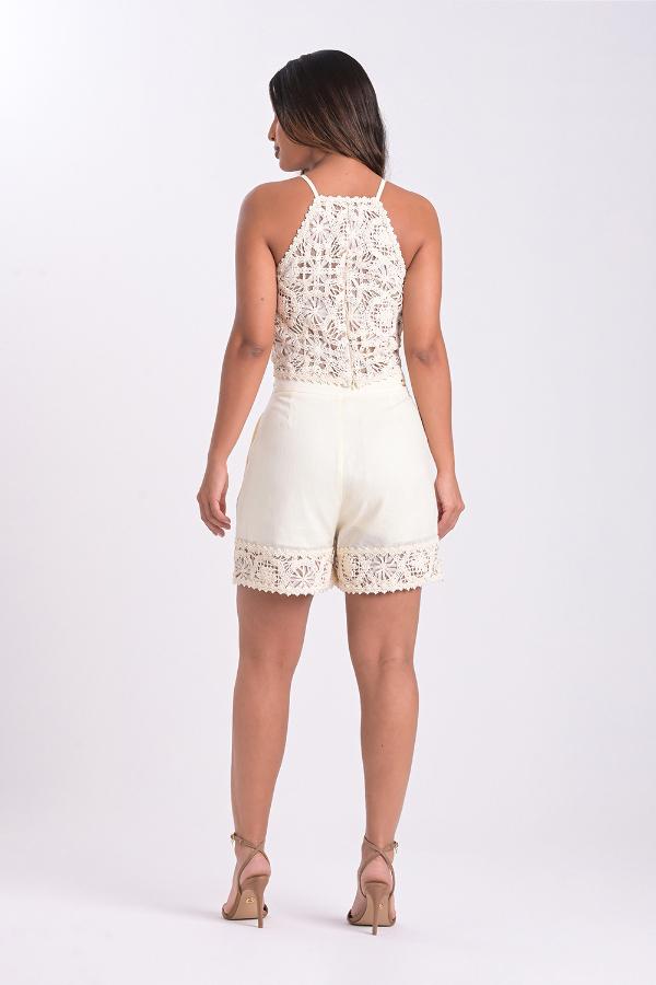 SHORT BEIGE DE LINO CON BORDADO