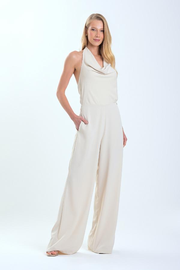 ENTERITO BEIGE CON ESCOTE DRAPEADO