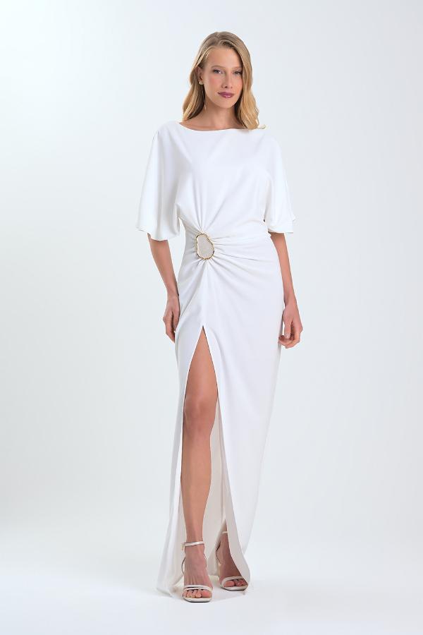 VESTIDO BEIGE CON DRAPEADO Y ABERTURA